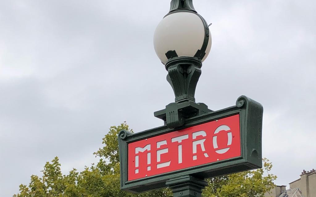 Metroskilt fra Paris